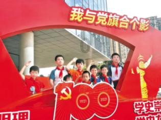 程潇:豪门绯闻下的真实人生,资源逆袭背后的故事